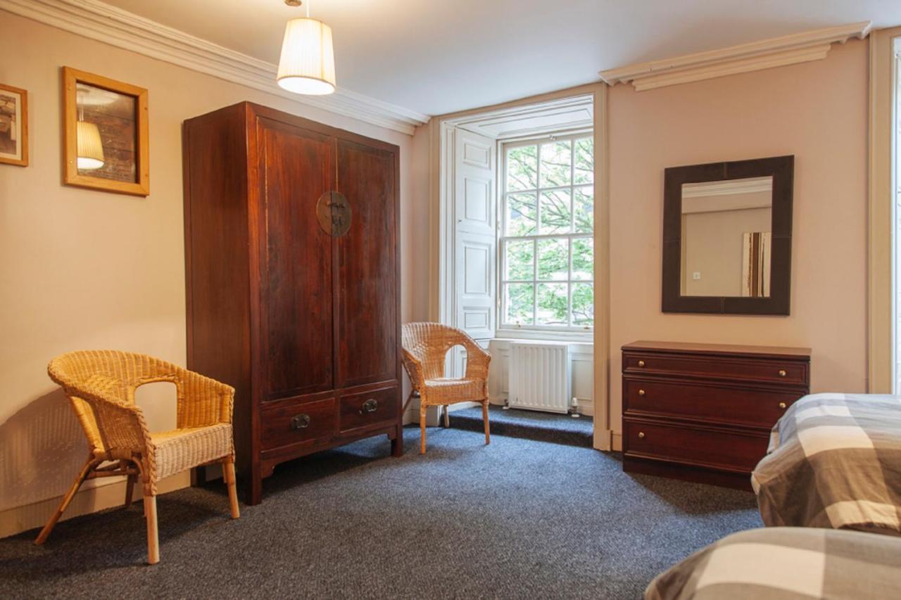 Dundee Backpackers Hostel Экстерьер фото