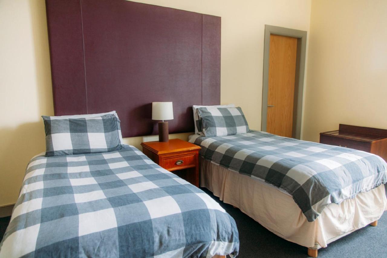 Dundee Backpackers Hostel Экстерьер фото